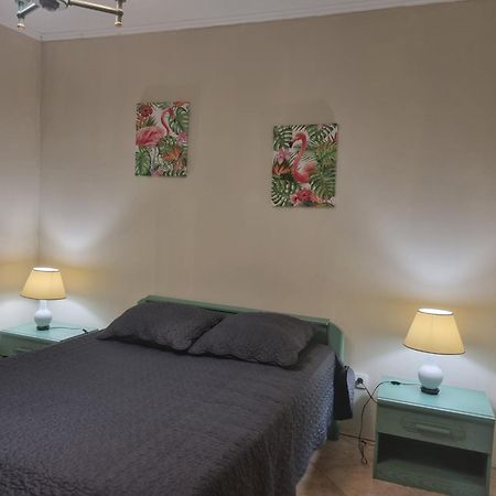 Les Conils - Gites Et Chambres D'Hotes Saint-Pierre-de-Vassols Eksteriør billede